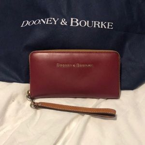 Dooney and Bourke wallet
